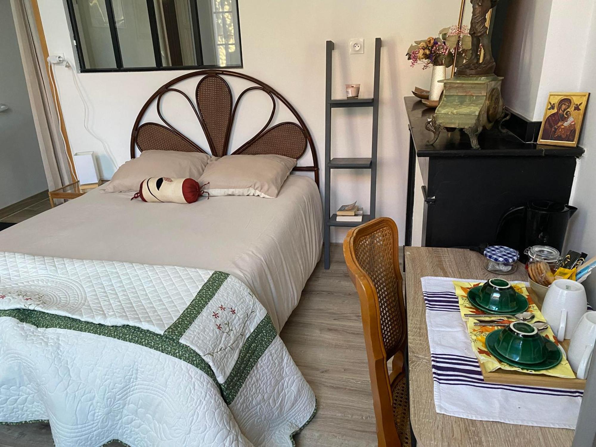 Bed and Breakfast Au Jardin Муасак Екстер'єр фото